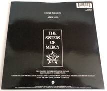 UK盤7incシングル　The Sisters Of Mercy　Under The Gun　Merciful Release MR59　1993年　全2曲　goth　ゴシック・ロック　_画像3