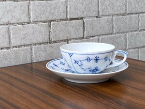 ■ ロイヤルコペンハーゲン ROYAL COPENHAGEN ブルーフルーテッド プレイン カップ&ソーサー C&S B