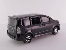 廃盤トミカ トヨタ ヴォクシー 2008年No.107 　《ミニカー 車 自動車 おもちゃ 子供 レア 絶版 まとめ 大量 セット》VOXY_画像2