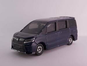 廃盤トミカ トヨタ ヴォクシー 2008年No.107 　《ミニカー 車 自動車 おもちゃ 子供 レア 絶版 まとめ 大量 セット》VOXY ボクシー