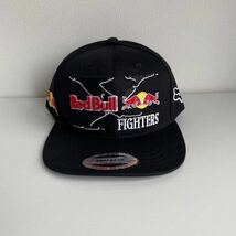 新品　Red bull レッドブル キャップ　ビッグロゴ スナップバックキャップ　調節可能　男女兼用　ブラック　帽子　黒 F1_画像3