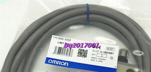新品　OMRON/オムロン 　 D4C-3332　小型セーフティ スイッチ【６ヶ月保証】