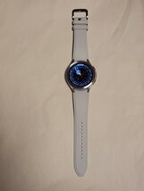 Galaxy Watch4 Classic (46mm) [シルバー]・SM-R890　 ★美品です★　多数のストラップ・バンドをおまけ付き_画像3