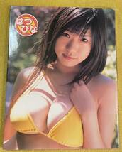 河合ヒナFIRST写真集『はつひな』Photographs by KANOH TENJOU (発行日：2005年11月1日)彩文館出版_画像1