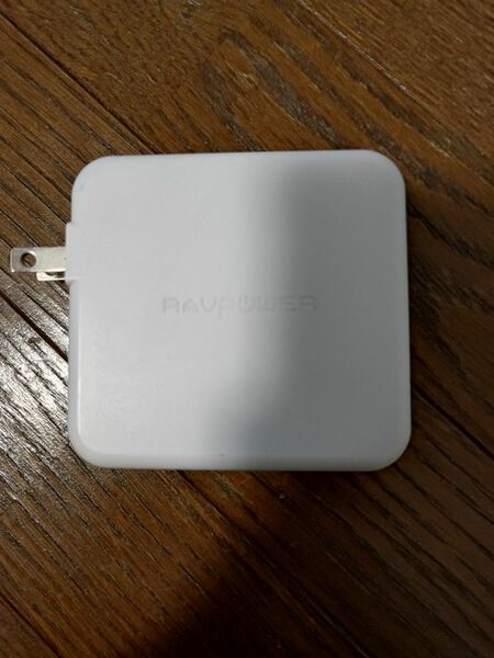 RAVPower　モバイルバッテリー　6700mAh