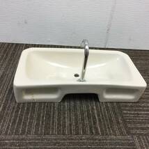 【中古】INAX(イナックス)☆トイレ便器・洋式便器/ロータンクフタ☆「T-810」タンク用の蓋(ふた)☆#L12(ミスティアイボリー)_画像4