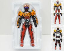 S.H.Figuarts 真骨彫製法 仮面ライダー オーズ ブラカワニ コンボ 中古 フィギュア ∴WH3367_画像4