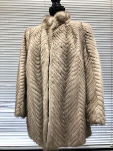 毛皮　ミンクハーフコート GALERIES Lafayette サイズ40 MINK グレー ジャケット 毛皮コート 