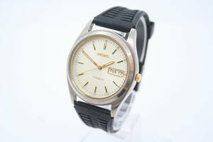【良品 保障付 動作確認済】Vintage SEIKO Titanium Day/Date Quartz Silver Dial Mens Watch 7N43-9100 セイコー クオーツ メンズ W403