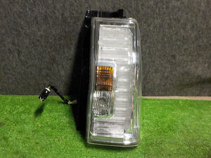 【送料込】 タント DBA-LA600S 右テールランプ 81550-B2582 ＬＥＤ TOKAI 20516 [ZNo:06000185] 76999