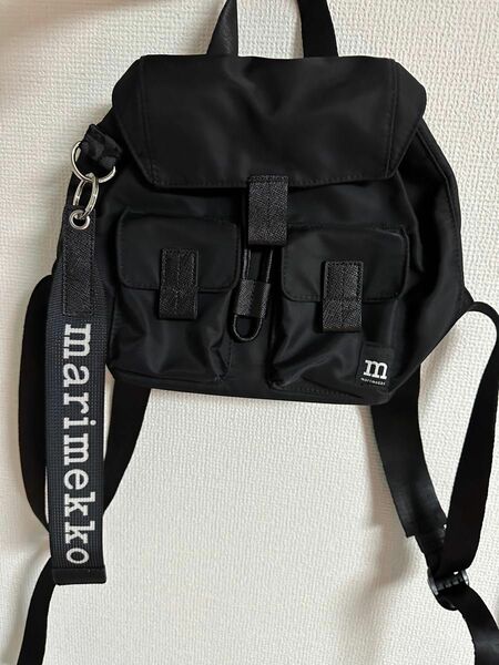 SALE中！マリメッコ　Everything Backpack S Solid バックパック 