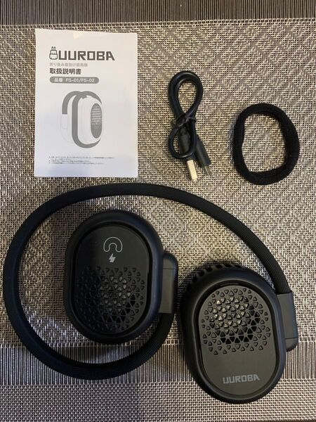 新品未使用 UUROBA 首掛け扇風機 携帯扇風機 USB充電式 静音 折りたたみ 軽量 コンパクト 強力 小型 3段階風量 黒