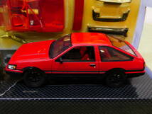 119-B49) 現状品 COROLLA LEVIN（AE86）前期型 1983年式 赤/黒 1/24スケール ダイキャストミニカー DISM_画像2