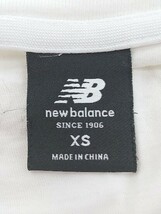◇ NEW BALANCE ニューバランス ロゴ プリント 半袖 Tシャツ カットソー サイズXS ホワイト レッド グレー系 メンズ P_画像4