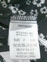 ◇ PAGEBOY 花柄 ドット Vネック ノースリーブ 膝下丈 プリーツ ワンピース サイズ F ブラック ホワイト マルチ レディース_画像5