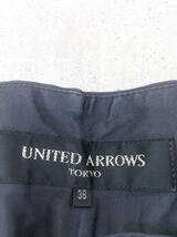 ◇ UNITED ARROWS ユナイテッドアローズ 光沢 ハーフ ショート パンツ 38 ネイビー系 レディース_画像4