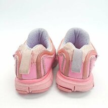 ◇ NIKE ナイキ 子供靴 軽量 かわいい スポーティー 入れ口大きめ スニーカー サイズ17cm ピンク レディース E_画像3