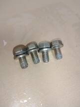 BMW 純正 六角ボルト M6X12ｍｍ 07119915017 or 88100030553 多車種・車体各所　長期保管　中古品 　①【個人出品】_画像3