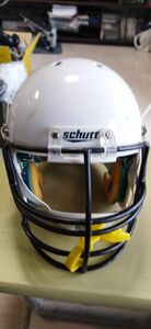 早い者勝ち!最終大幅値下げしました！アメフトヘルメットSchuttベンジェンス ヘルメット50000円→19800円