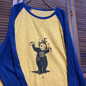 ACHY 1スタ 黄色 ラグラン 長袖 Tシャツ テレタビーズ ドランカー 酔っ払い 酒 アルコール - 90s 00s ビンテージ 古着 卸 仕入れ