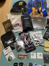 ギターブランド 非売品 Tシャツ アクセサリーセット gibson epiphone BOSS fender KORG PRS gretsch 未使用品_画像3