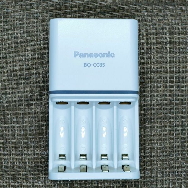 Panasonic 　急速充電器（ニッケル水素電池専用）　品番 BQ-CC85