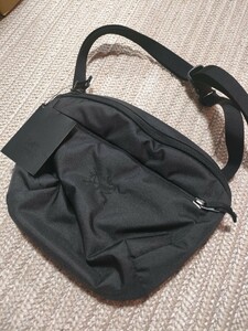 新品 未使用 アークテリクス マンティス 2 ブラック 黒 ARC'TERYX ショルダーバッグ ウエストポーチ MANTIS 2.5L 国内正規品