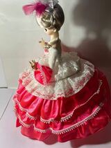 レトロポーズ人形 　リボン ピンク系ドレス キャラクタードール 高さ約53cm 　無料_画像3