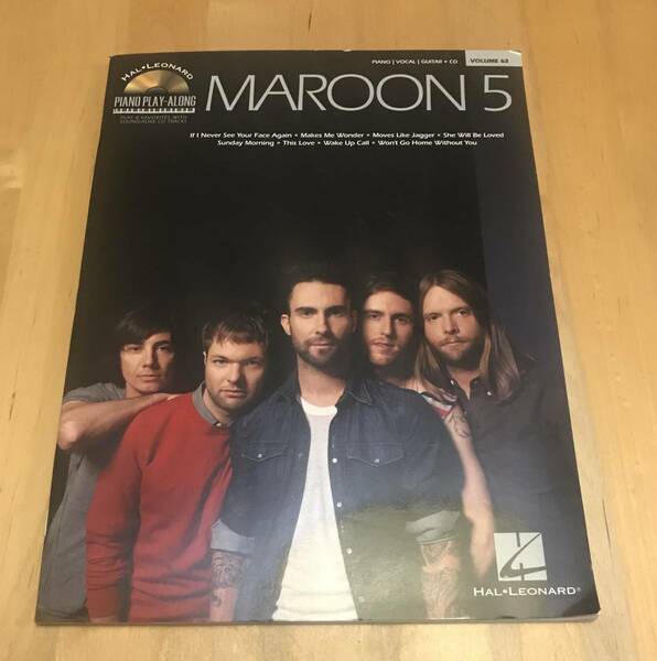 古本　洋書　楽譜　MAROON 5 CD付属　PIANO PLAY ALONG HAL LEONARD マルーン