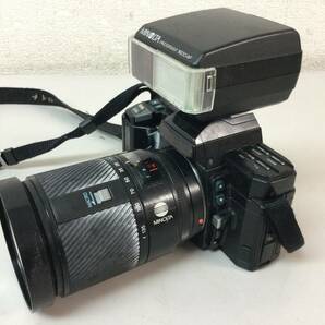 昭和レトロ 当時物 MINOLTA ミノルタ フィルムカメラ 一眼レフ α7000 ボディ＋AF ZOOM 28-135mm F4-4.5 レンズの画像3