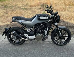 Husqvarna SVARTPILEN 250 スヴァルトピレン ハスクバーナ 250cc