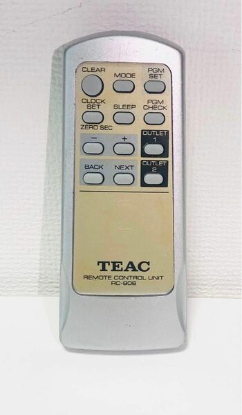 ★赤外線発光確認済★ TEAC AUDIO リモコン RC-906 除菌 清掃済 希少品