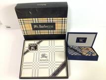 Y612 未使用/保管品　Burberry/バーバリー　フラットシーツ/トーマスS　ハンカチ　全3点　チェック柄　ロゴ刺繍入り　訳あり　箱入_画像1