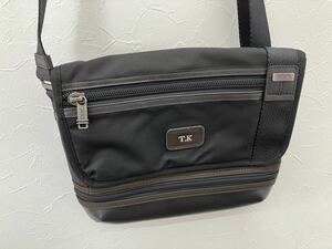 【b626】極美品 TUMI トゥミ ショルダーバッグ メッセンジャーバッグ レザー 本革 キャンバス ブラック ビジネス メンズ ナイロン