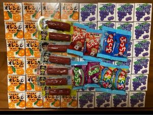 マルカワフーセンガム×48箱、バラぷっちょ×8個、おやつカルパス7個