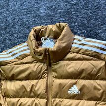 【格安送料】新品未使用 XLサイズ adidas アディダス ダウン ジャケット 防寒 保温 ダウン80% フェザー20% 3ストライプ アウター 正規品_画像3