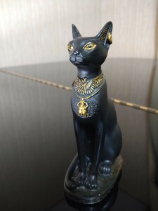 猫の像　アヌビス　黒猫　エジプト郷土玩具　ちょっと重くてしっかりした作り　ヒエログリフ 死者の書　検索:招き猫 土鈴 土人形 張子 