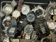 腕時計 大量 約 9.5kg セット まとめて 時計 SEIKO CITIZEN RENOMA BUREN RICOH FOSSIL GUESS 等 ジャンク F13_画像8
