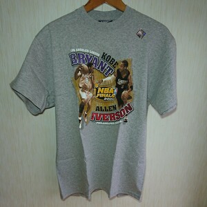 241-22 NBA PLAYER MUTCHUP KOBE & IVERSON 【L】Tシャツ 当時物