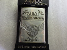 未使用 ZIPPO ZUNI ジッポー ズニ族 インディアン リミテッド シリアルナンバー シルバー加工 USA製 1997年製 デッドストック　ｚ012905_画像1