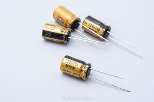 ニチコンFG（ファインゴールド）25V／220μF　アルミ電解コンデンサ　新品4個セットA