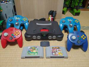N64（アメリカ版と日本版のソフト使えます) - 2 Pokemon Controllers /2x Hori Controllers / Mario 64 & Super Smash Bros 激レアセット