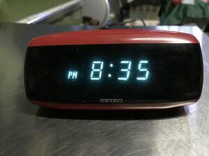 当時物！ＳＥＩＫＯセイコー「ＤＬ５０３」赤×黒色のてんとう虫カラー デジタル目覚まし時計 （中古品、通電確認済）かわいいレトロ 昭和