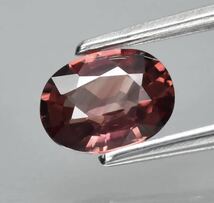 0.95ct 6.7x5mm VVS 天然非加熱ピンキッシュシャンパン ジルコン　アフリカ　オーバル_画像2