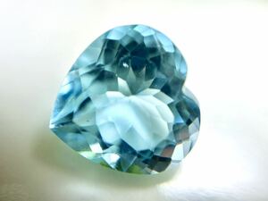 スイスブルートパーズ 4.61ct 魅惑的なカラーとフルスパークリング！　ブラジル　ハート ナイス！