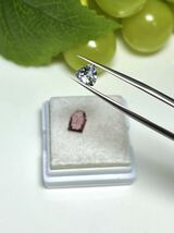 スピネル　ピンク＆プラチナブルー トリリアント＆ファンシーシェイプ 5.5x5.5-8x5mmミャンマー 2個/1.26ct★１００円オークション★_画像4