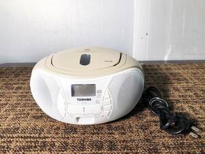 ◎★2020年製★ 中古★TOSHIBA/東芝　CDラジオ　ワイドFM　CD-R,CD-RW再生　ベージュ【TY-C11】CRQ4