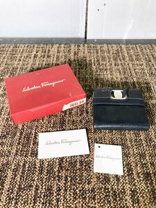 ◎★ 中古★Salvatore Ferragamo/サルヴァトーレフェラガモ　二つ折り財布　リサード型押し/ガマ口　ブラック 元箱付【ブランド/財布】CQZU