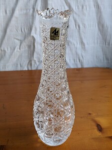 クリスタルガラス　花瓶 花器　ADERIA CRYSTAL JAPAN 24%PdO 一輪挿し　高さ約21cm　本体のみ　アデリアクリスタル　酸化鉛