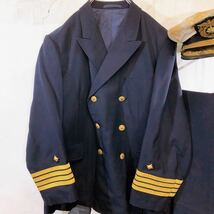 海上保安庁第一種制服上下 制帽 防寒衣上下 昭和40年代当時もの 二等海上保安監 肩章 階級章 希少品 まとめて _画像2